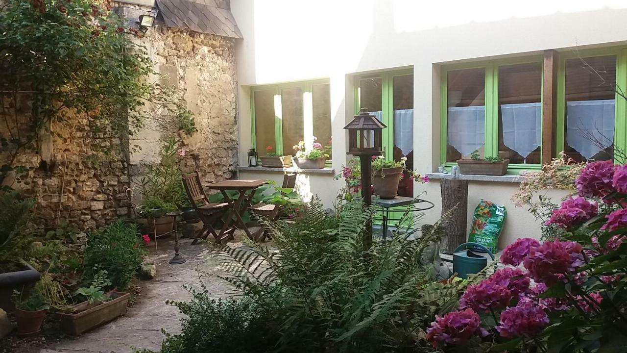 La Maisonnette Les Andelys Buitenkant foto